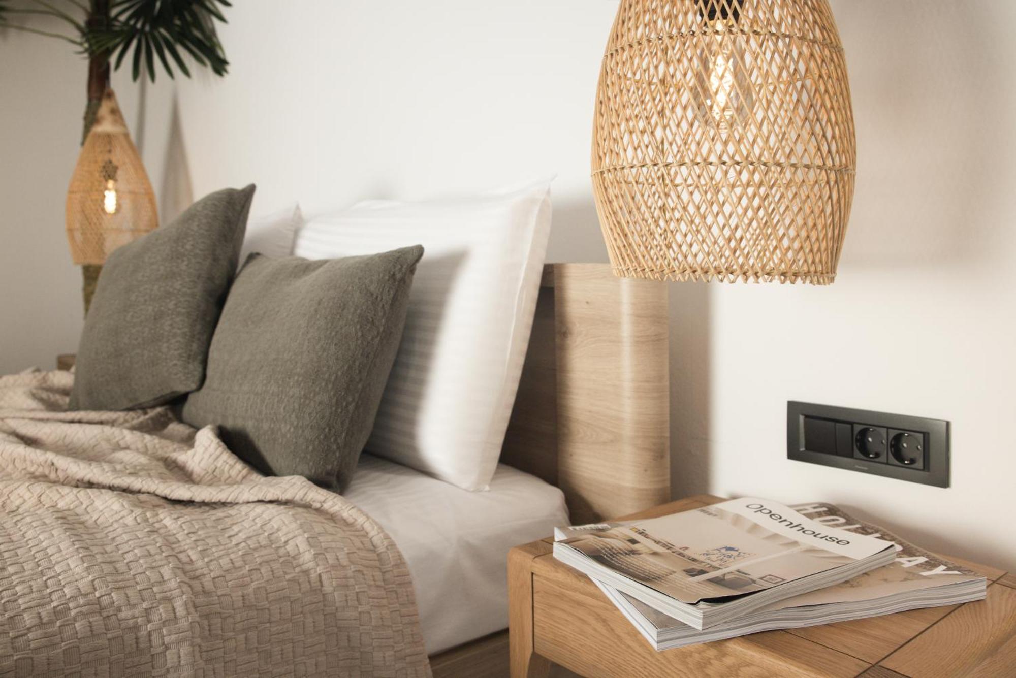 5, Unique Location - Sea View Apartament